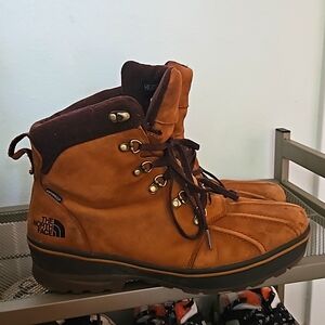 North face boots